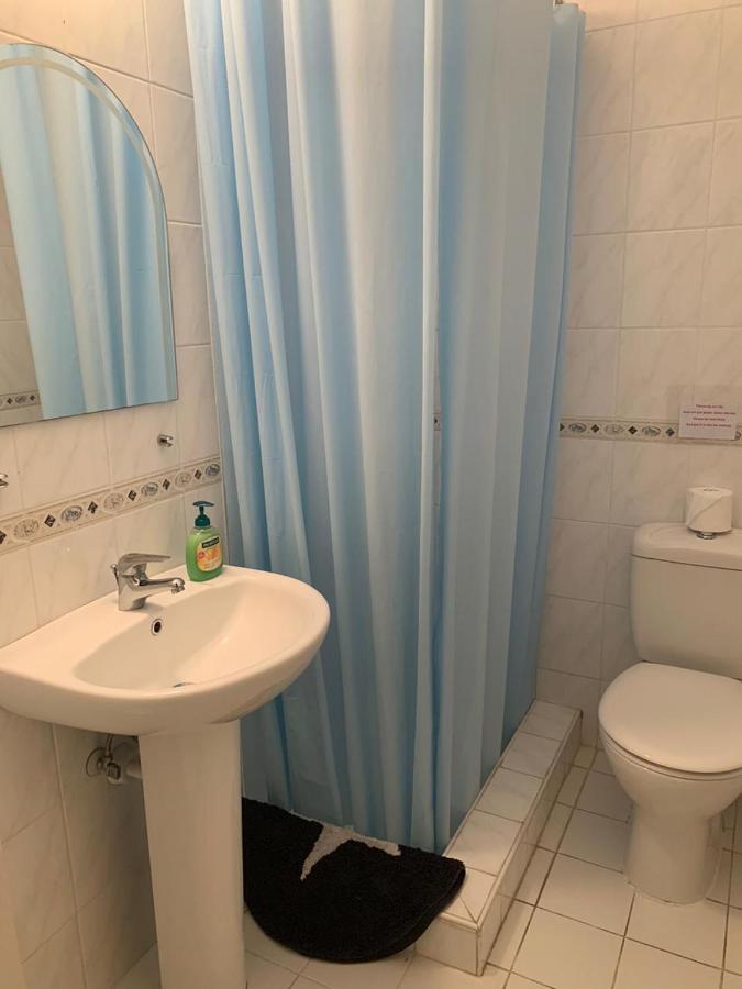 Comfortable 2 Bedroom Apartment In Popular Limnaria Gardens Paphos Eksteriør bilde